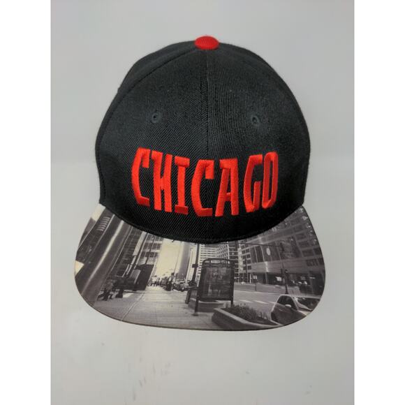 Chicago Snapback Hat Embroidered Spell Out Red & Black OSFM Picture Bill - Picture 2 of 11